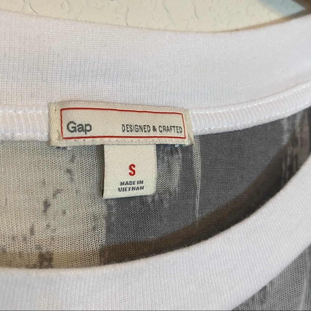 GAP Sheer Ringer Tee - Picture 5 of 7